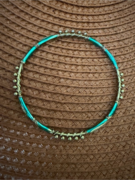 Jewelry - Vintage Green and Gold Women's Bangle Bracelet - Elegant Accent
